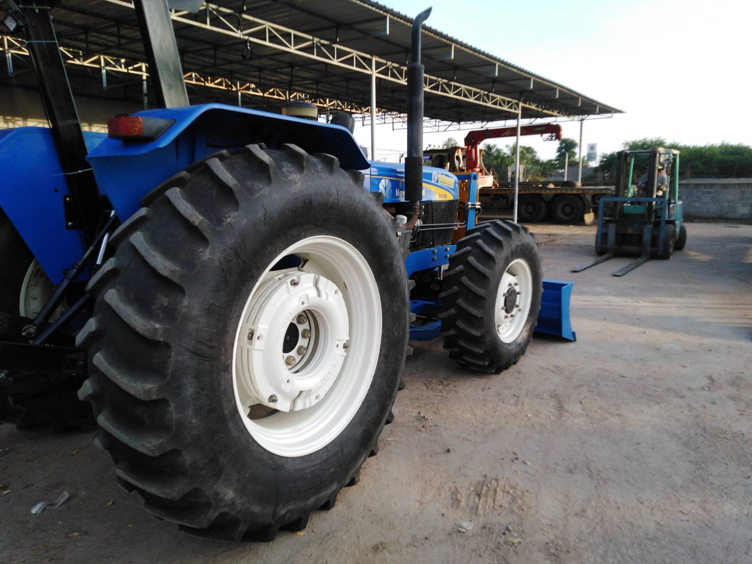 นิว ฮอลแลนด์ รุ่น 7610S+ใบมีด สภาพ 85%