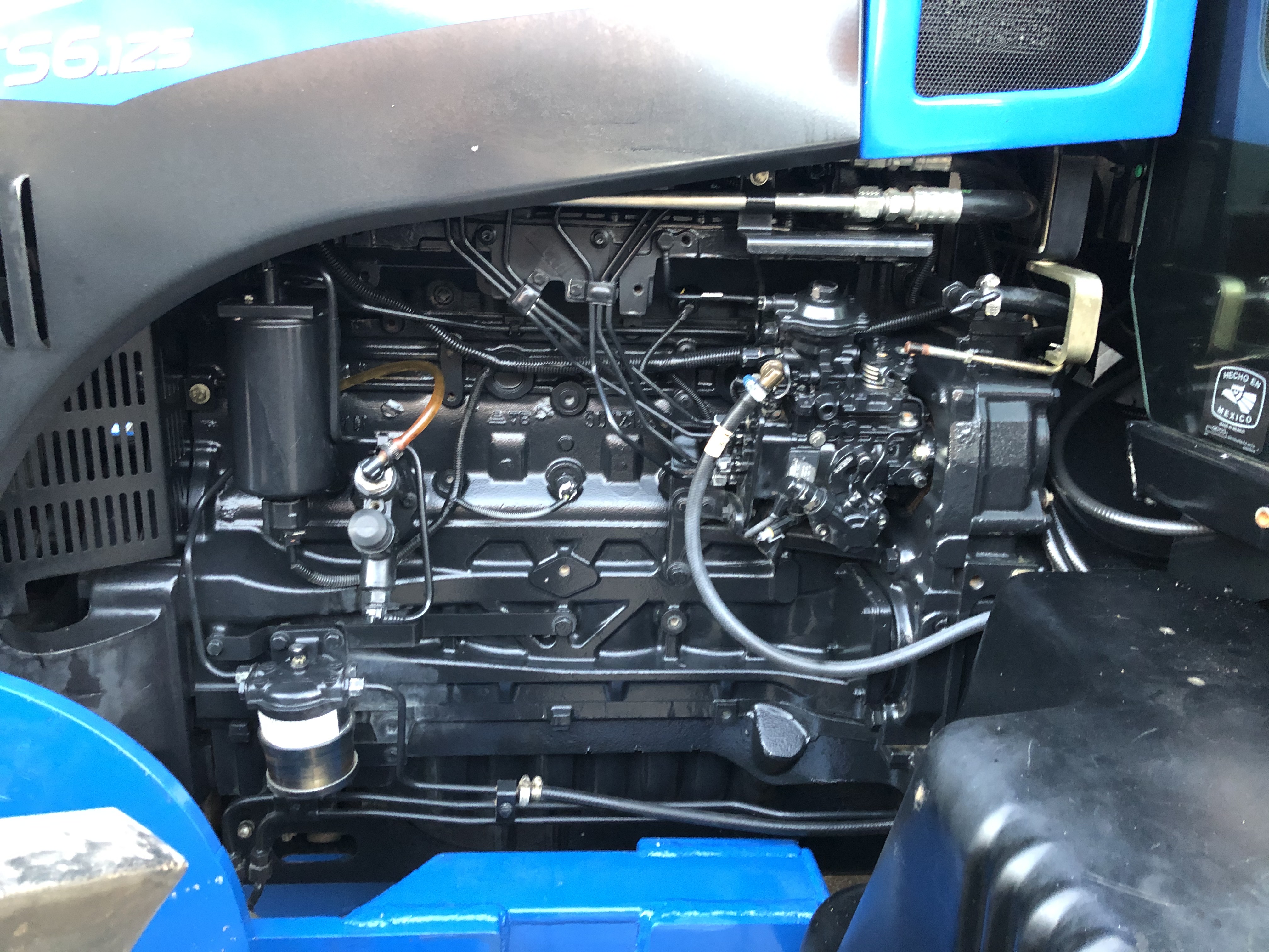 นิว ฮอลแลนด์ รุ่น TS6.125  124 แรงม้า