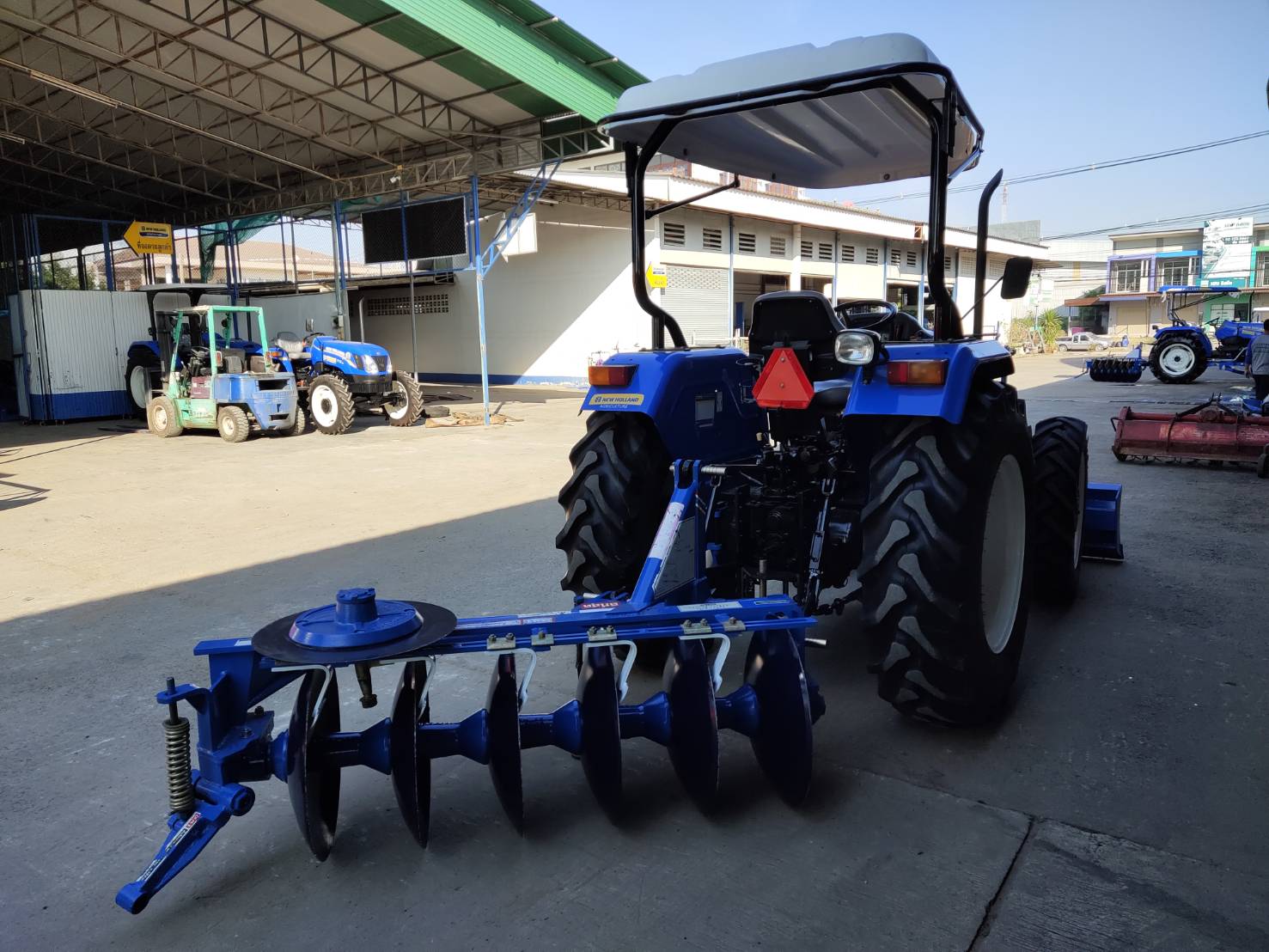 นิว ฮอลแลนด์ รุ่น TT3.50+ใบมีด+ผานพรวน