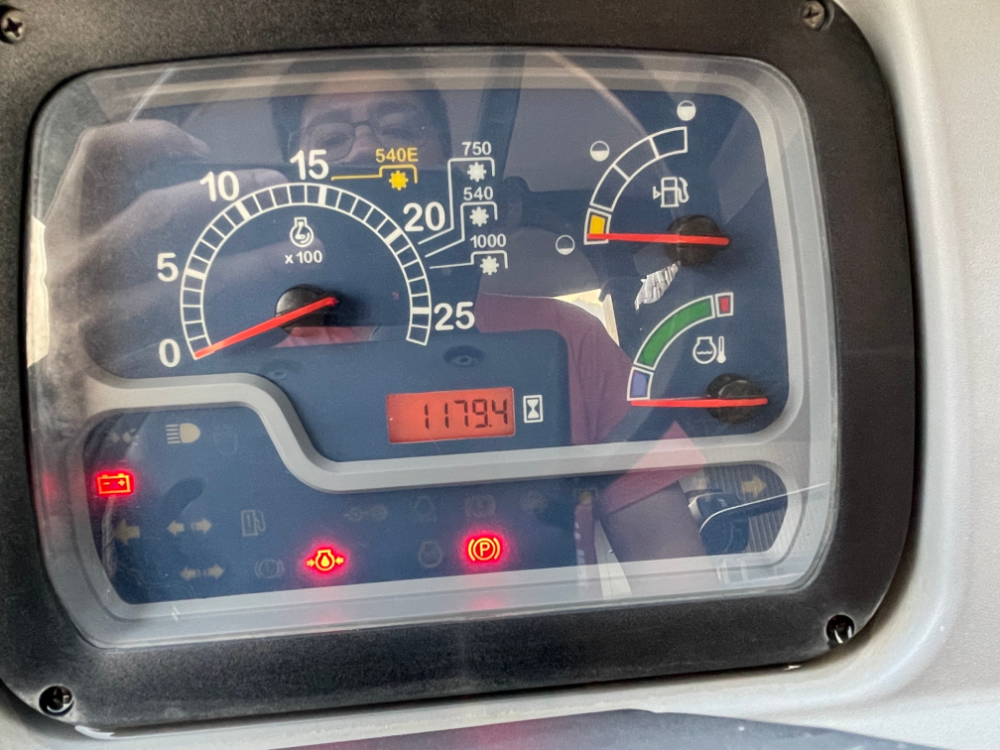 นิว ฮอลแลนด์ รุ่น TD5.110  108แรงม้า