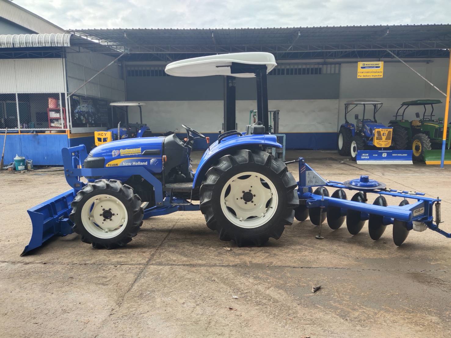 นิว ฮอลแลนด์ รุ่น TC48R 47 แรงม้า รถปีเดียว