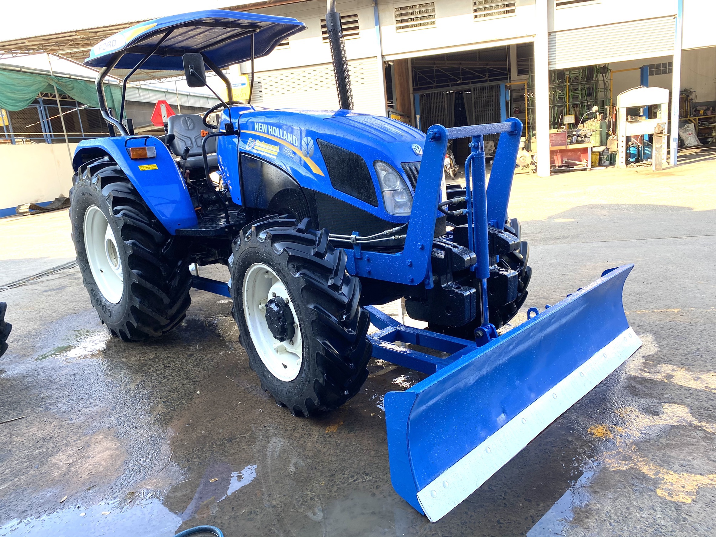 นิว ฮอลแลนด์ รุ่น TT4.90 89แรงม้า