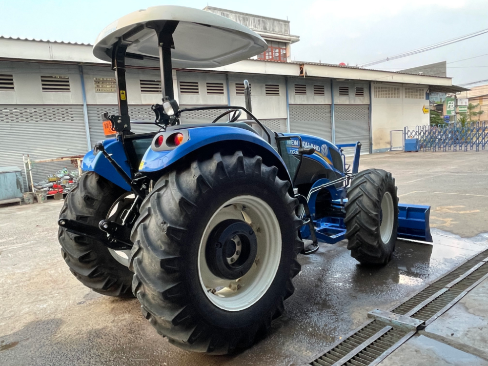 นิว ฮอลแลนด์ รุ่น TD5.110  108แรงม้า