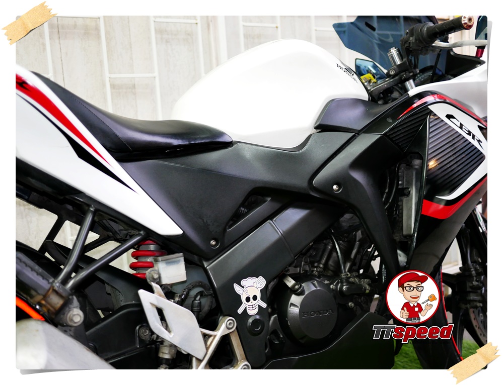 Honda CBR 150R หัวฉีดเครื่องดีรถบ้านมือเดียวจดปี 58 เอกสารเล่มครบ