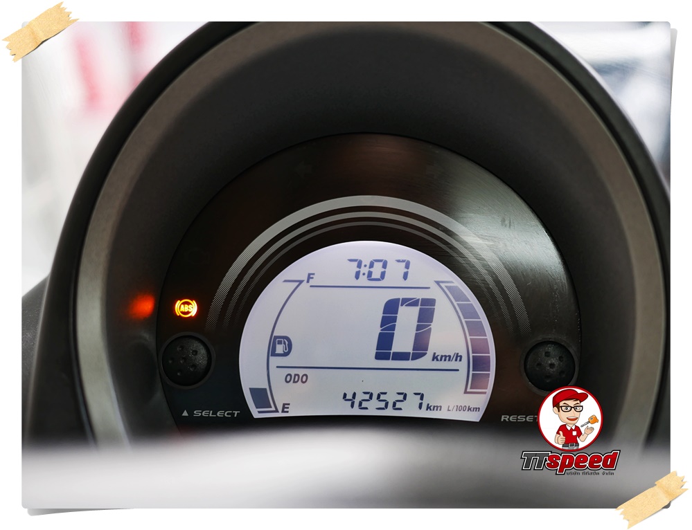 ขาย Nmax 155 ABS สีขาวจดปี 60 เครื่องดีรถบ้านมือเดียวผ่อนเดือน 1925 บาท