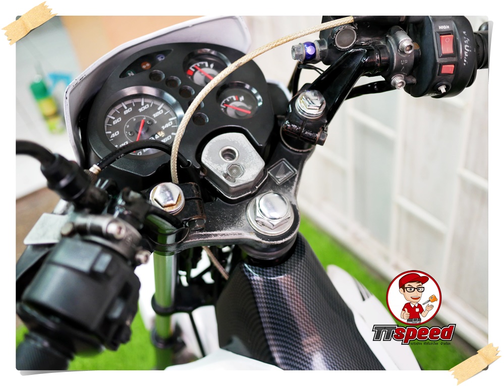 ขาย Sonic 125 ตัวสองแต่งสวยปี 47 เครื่องดีสภาพพร้อมขี่ใช้งาน