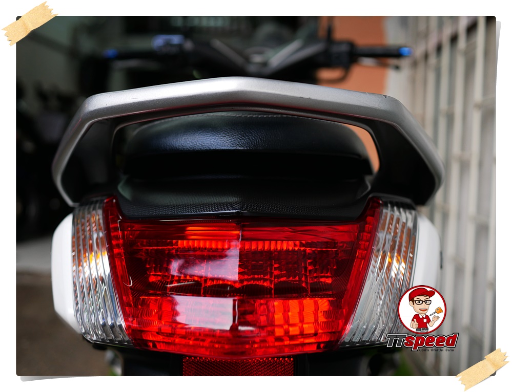 ขาย Nmax 155 ABS สีขาวจดปี 60 เครื่องดีรถบ้านมือเดียวผ่อนเดือน 1925 บาท