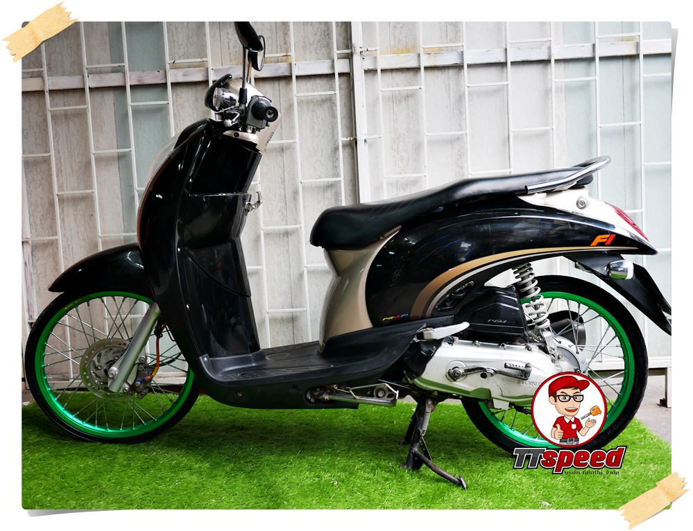 ขายสด Scoopy-i สีดำลงล้อ 17 ระบบหัวฉีดรถบ้านพร้อมขี่เอกสารเล่มครบ