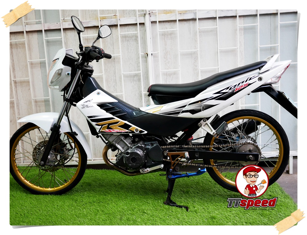 ขาย Sonic 125 ตัวสองแต่งสวยปี 47 เครื่องดีสภาพพร้อมขี่ใช้งาน
