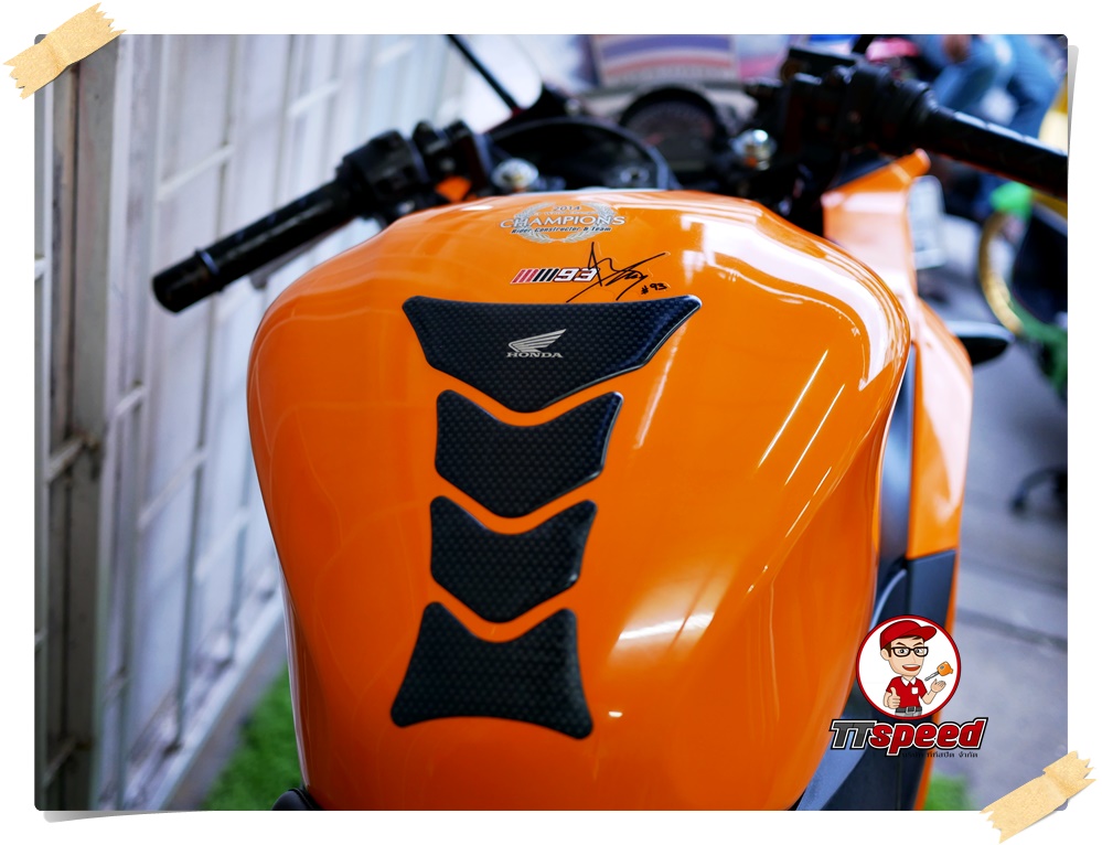 ขาย Honda CBR 150R Champion Special Edition จดปี58 สีสวยเครื่องเดิม 39,900 ฿