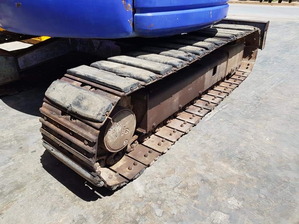 KOMATSU PC58SF ขนาด5.8ตัน ปรับบูมได้2ระดับ และออฟเซทบูม พร้อมตู้เก๋ง มีแอร์ จากโรงงาน แทรคเหล็ก+เกี้