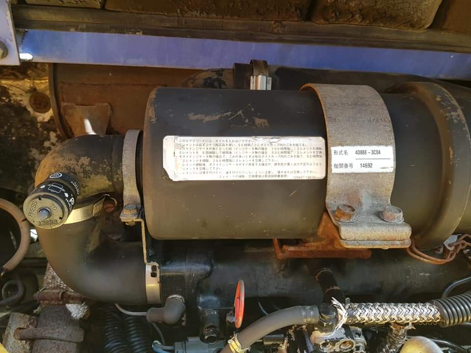 KOMATSU PC58SF ขนาด5.8ตัน ปรับบูมได้2ระดับ และออฟเซทบูม พร้อมตู้เก๋ง มีแอร์ จากโรงงาน แทรคเหล็ก+เกี้