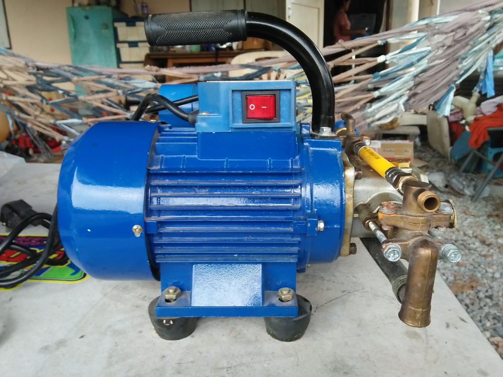 ปั๊มพ่นยา