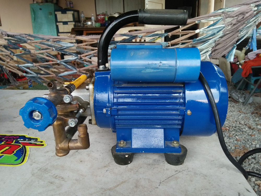 ปั๊มพ่นยา