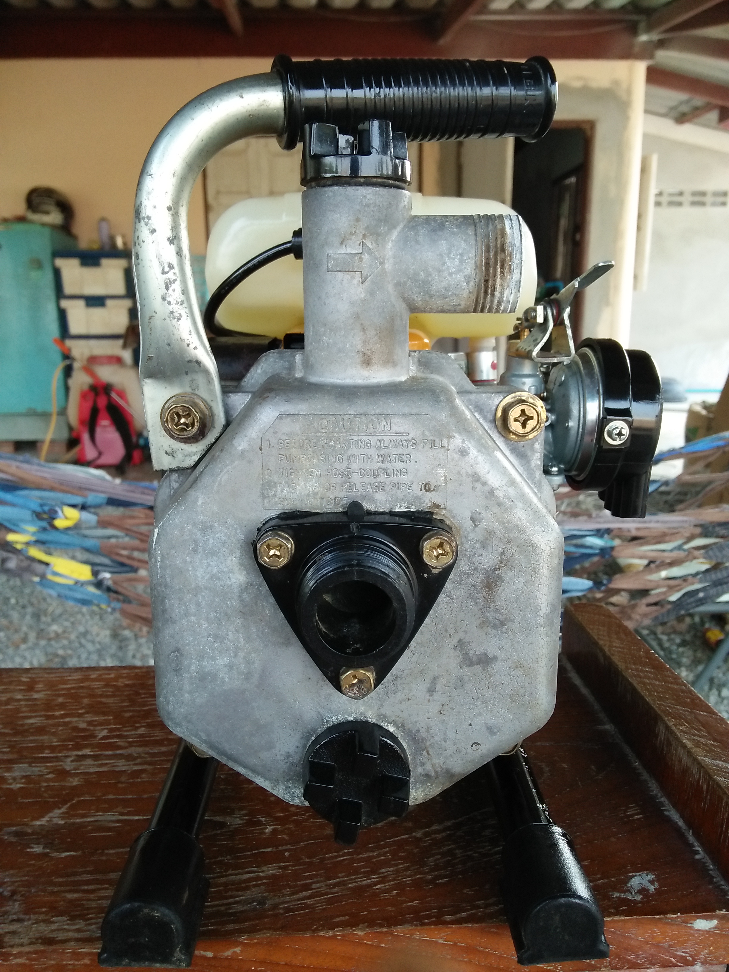 ปั๊มนำ้แบบหิ้วโรบิ้น