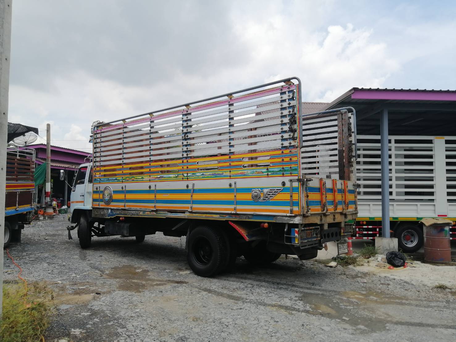 ขายกระบะมิเนียมใส่6ล้อและ10ล้อ