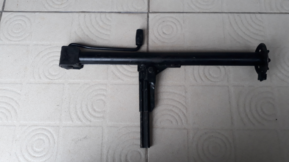 แม่แรง ติดรถ BMW E36 แท้ แม่แรง ติดรถ BMW E36 แท้