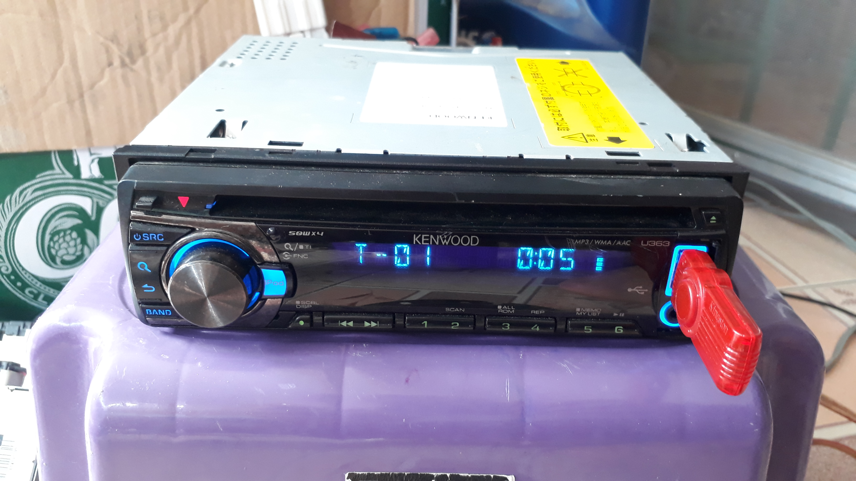 เครื่องเล่น KENWOOD CD MP3 USB AUX FM ติดรถยนต์ ขนาด1ดิน รุ่นU363 มือสองจากญี่ปุ่น