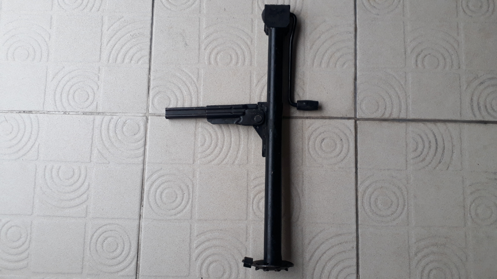 แม่แรง ติดรถ BMW E36 แท้