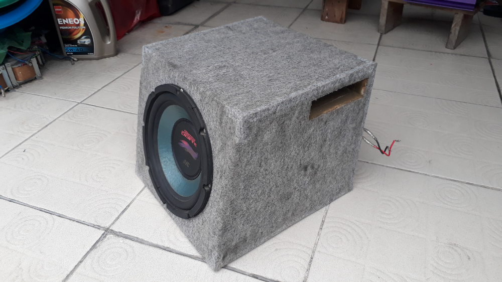 ตู้ซับพร้อมดอก JVC 10นิ้ว มือสองจากญี่ปุ่น ตู้ซับพร้อมดอก JVC 10นิ้ว มือสองจากญี่ปุ่น