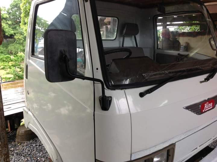 ขายหัวรถบรรทุก6ล้อ HINO สภาพดีพร้อมใช้งาน ขายหัวรถบรรทุก6ล้อ HINO สภาพดีพร้อมใช้งาน