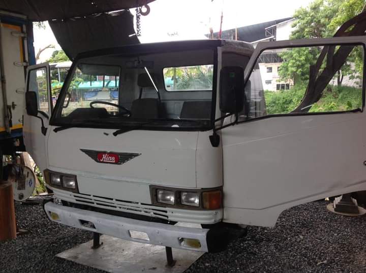 ขายหัวรถบรรทุก6ล้อ HINO สภาพดีพร้อมใช้งาน ขายหัวรถบรรทุก6ล้อ HINO สภาพดีพร้อมใช้งาน