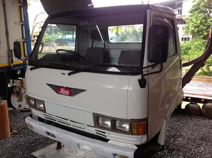 ขายหัวรถบรรทุก6ล้อ HINO สภาพดีพร้อมใช้งาน ขายหัวรถบรรทุก6ล้อ HINO สภาพดีพร้อมใช้งาน