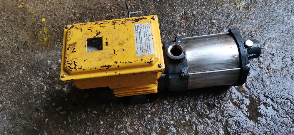 ขาย!! ปั้มน้ำสเตท.มิตซู.ขนาด1000วัตต์220v.พร้อมใช้งาน ขาย!! ปั้มน้ำสเตท.มิตซู.ขนาด1000วัตต์220v.พร้อมใช้งาน