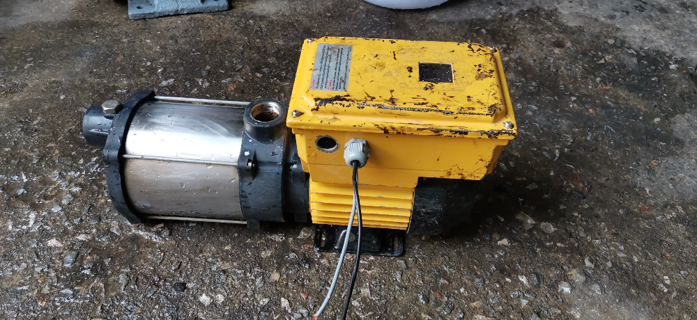 ขาย!! ปั้มน้ำสเตท.มิตซู.ขนาด1000วัตต์220v.พร้อมใช้งาน ขาย!! ปั้มน้ำสเตท.มิตซู.ขนาด1000วัตต์220v.พร้อมใช้งาน