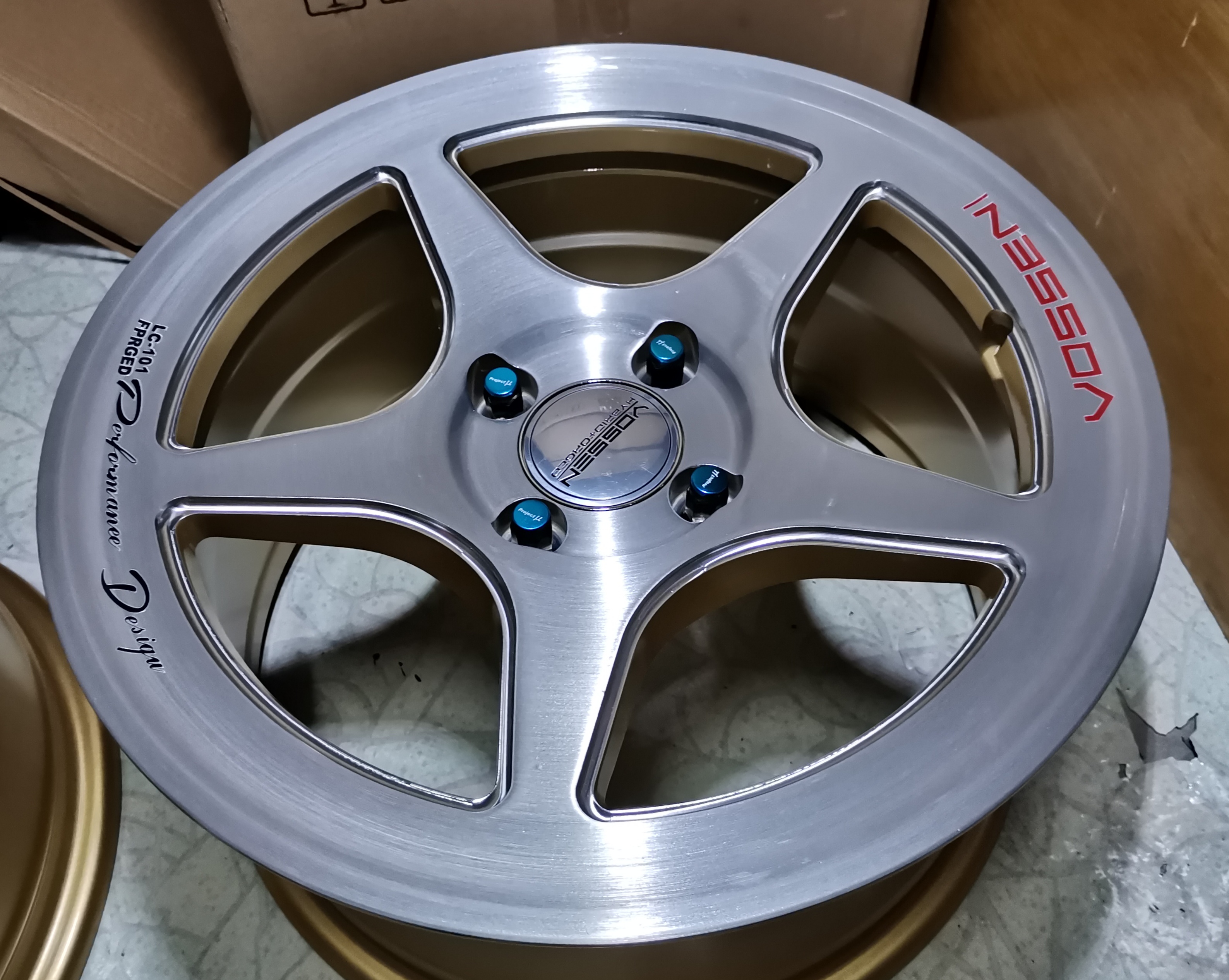 แม็กใหม่Vossen LC-101​ขอบ​ 15​ 4​ รู 100 