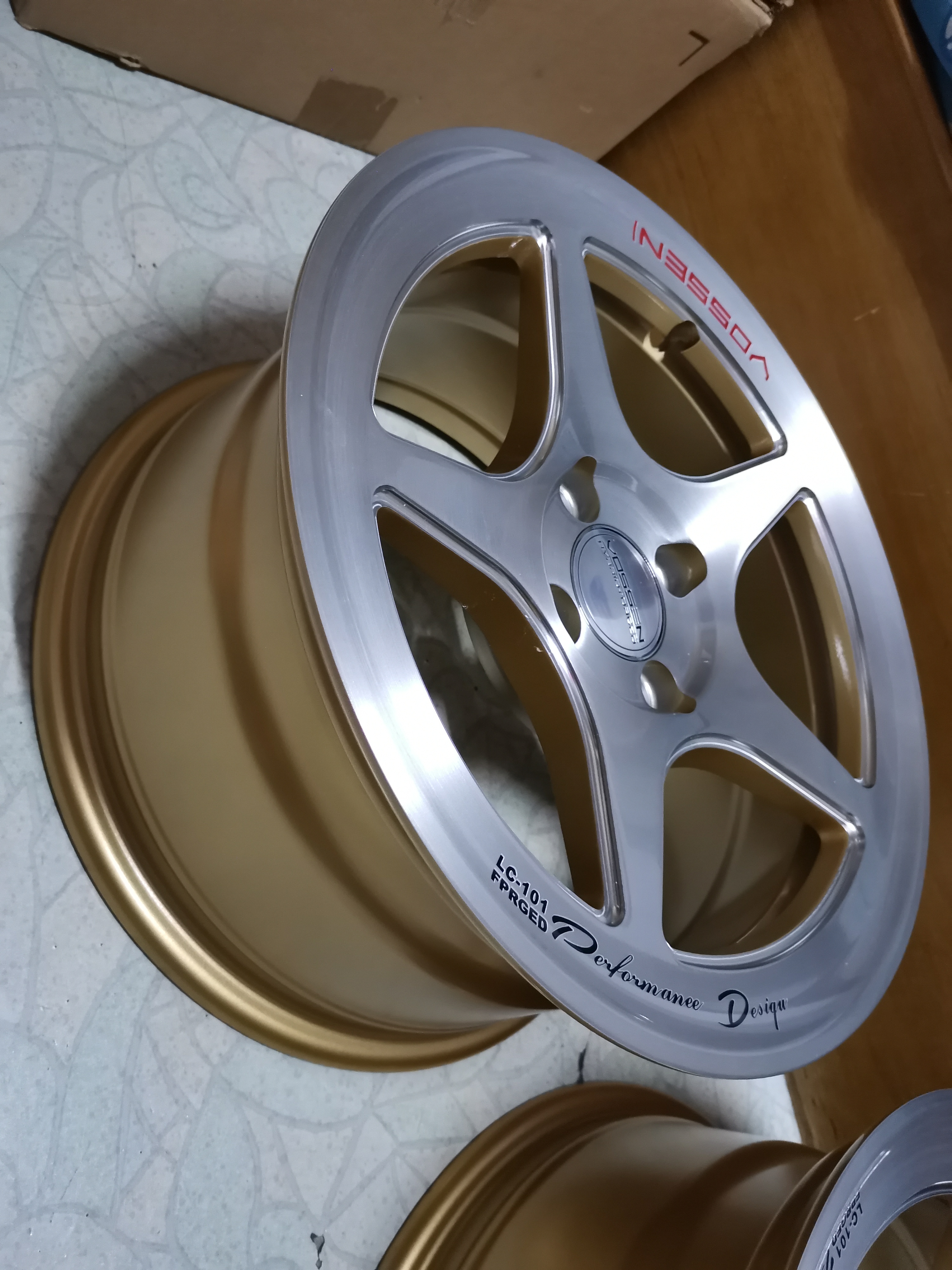 แม็กใหม่Vossen LC-101​ขอบ​ 15​ 4​ รู 100 