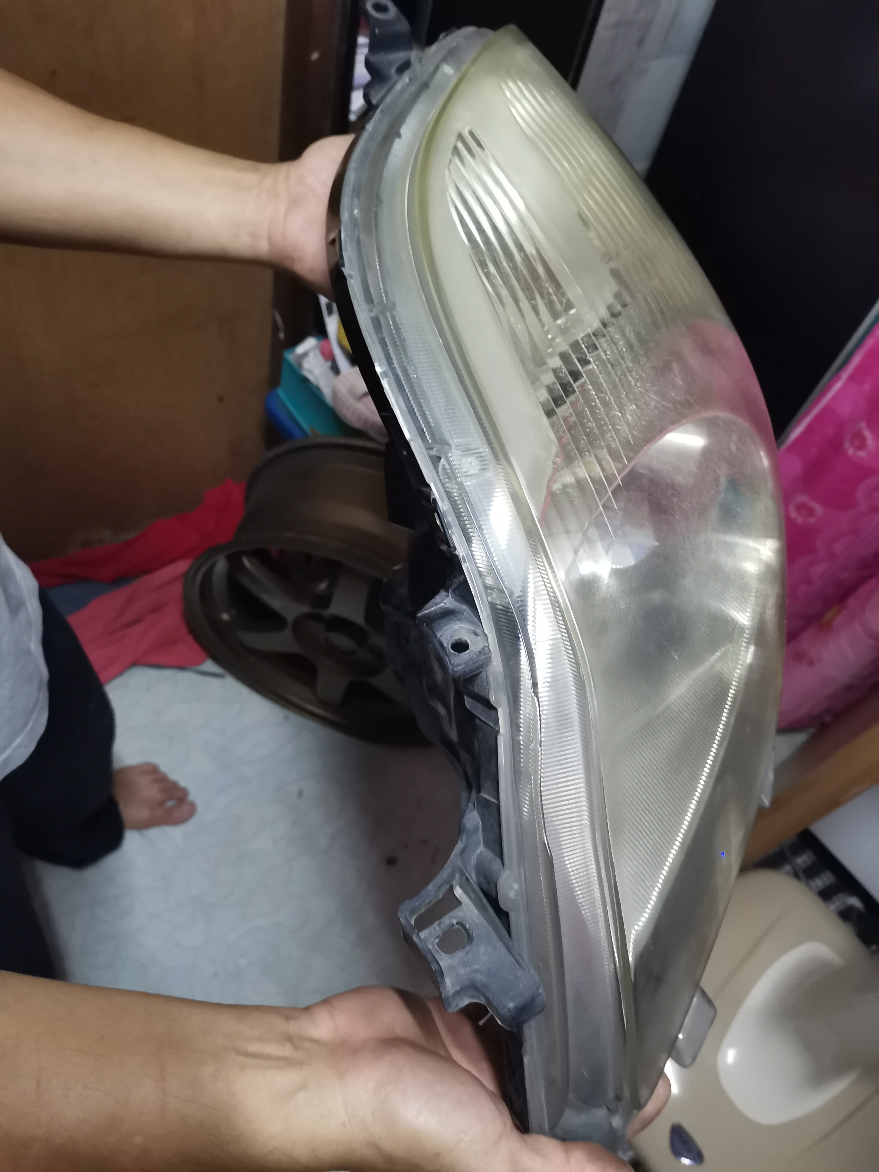 ขายไฟหน้า(เสื้อ)รุ่น โตโยต้า ยารีสปี2010-2012 แท้ถอด ข้างซ้าย ขายไฟหน้า(เสื้อ)รุ่น โตโยต้า ยารีสปี2010-2012 แท้ถอด ข้างซ้าย