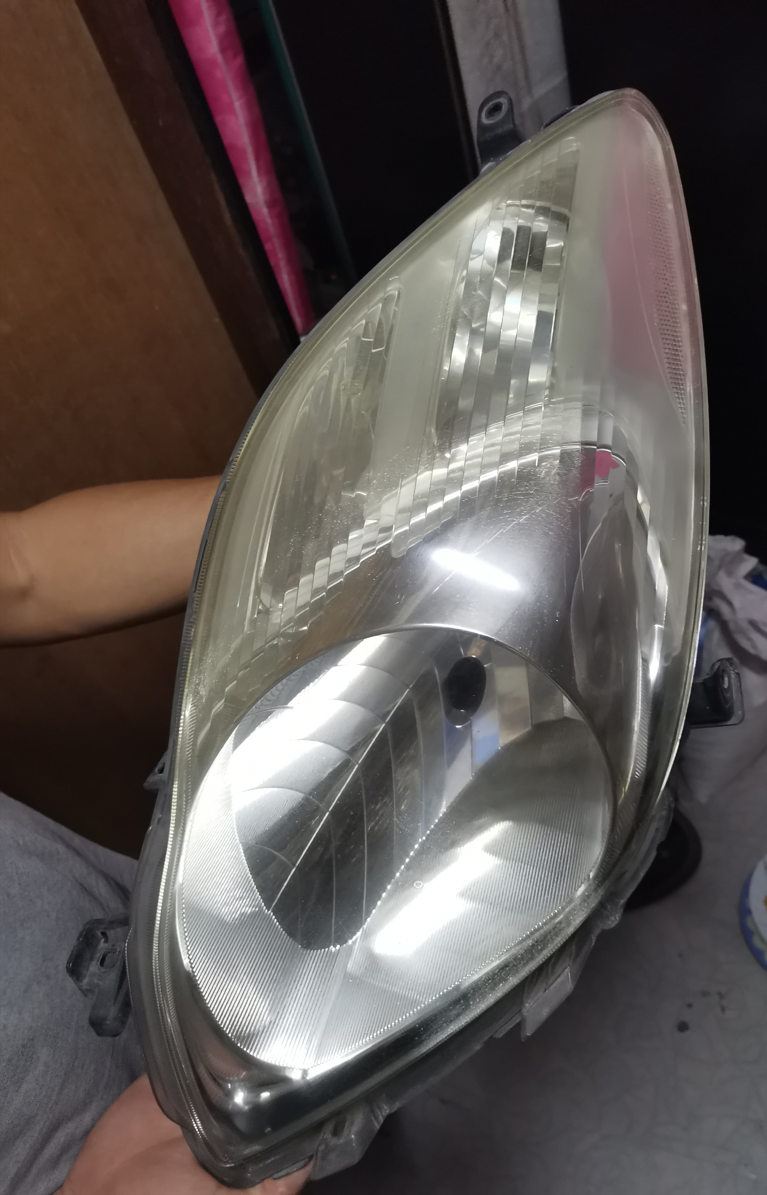 ขายไฟหน้า(เสื้อ)รุ่น โตโยต้า ยารีสปี2010-2012 แท้ถอด ข้างซ้าย ขายไฟหน้า(เสื้อ)รุ่น โตโยต้า ยารีสปี2010-2012 แท้ถอด ข้างซ้าย