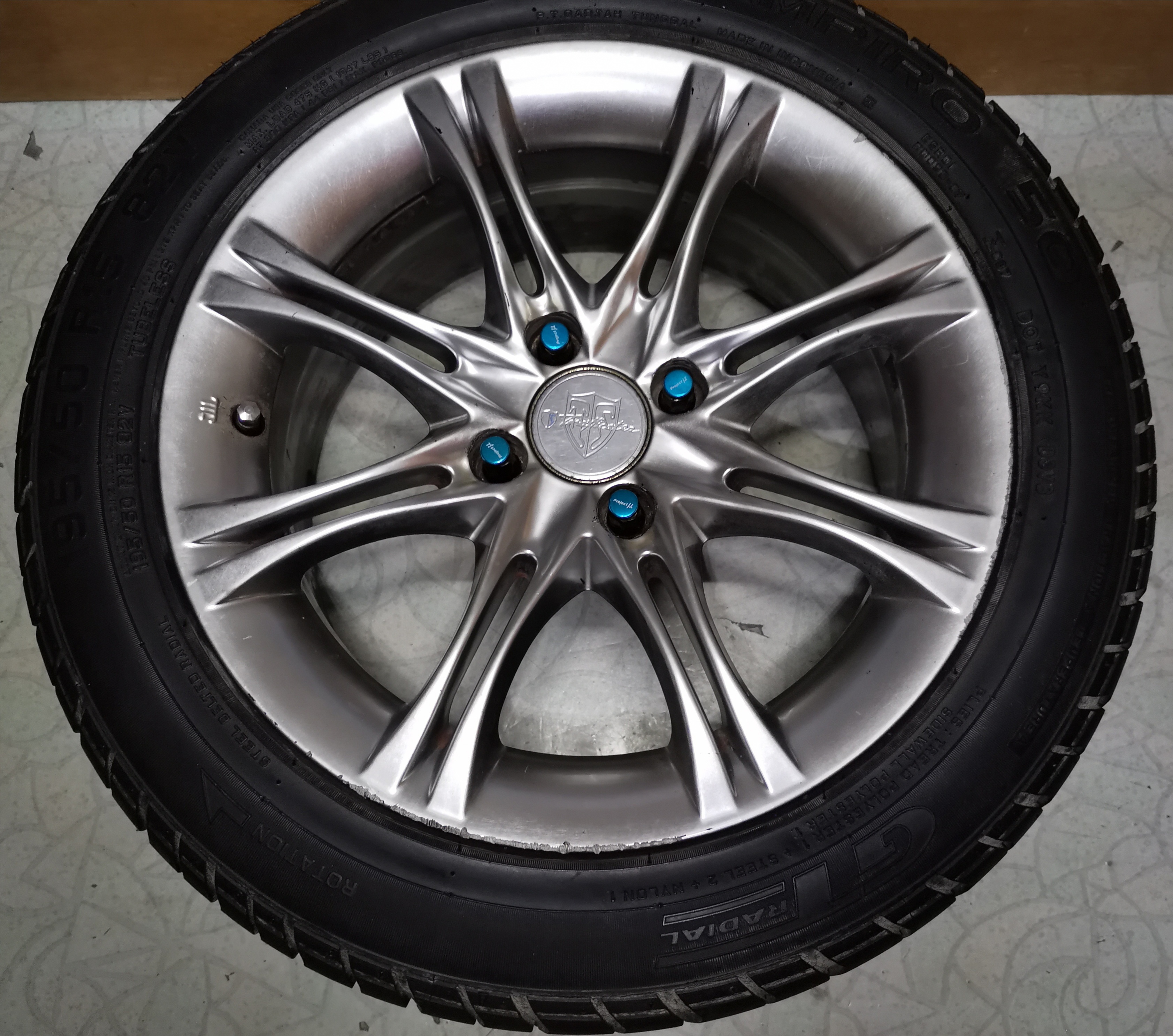 แม็กแต่งขอบ 15 4รู100 พร้อมใช้