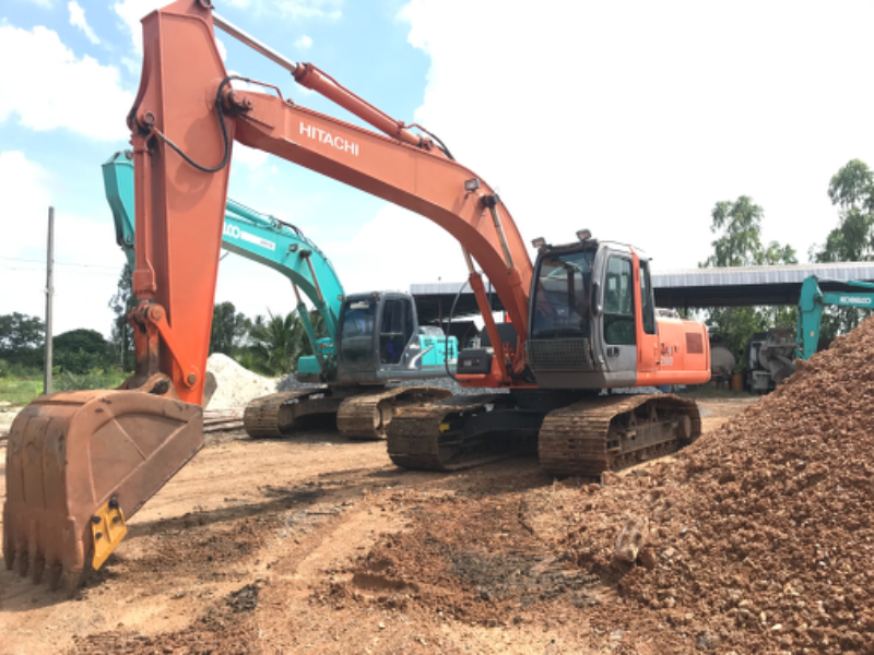 ขาย Zx200-1 สภาพสวย ชั่วโมงน้อยไป ขาย Zx200-1 สภาพสวย ชั่วโมงน้อยไป