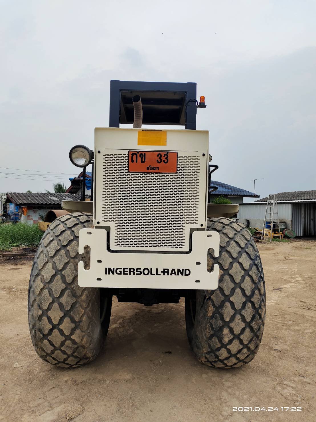 รถบดล้อเรียบ10ตัน Ingersollrand SD-100D ซีเรี่ยนสูง