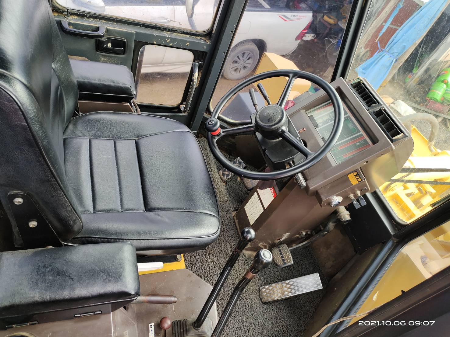 ขายรถตักโคมัทสุ WA200-1 ตู้เก๋ง สภาพรถสวยมาก