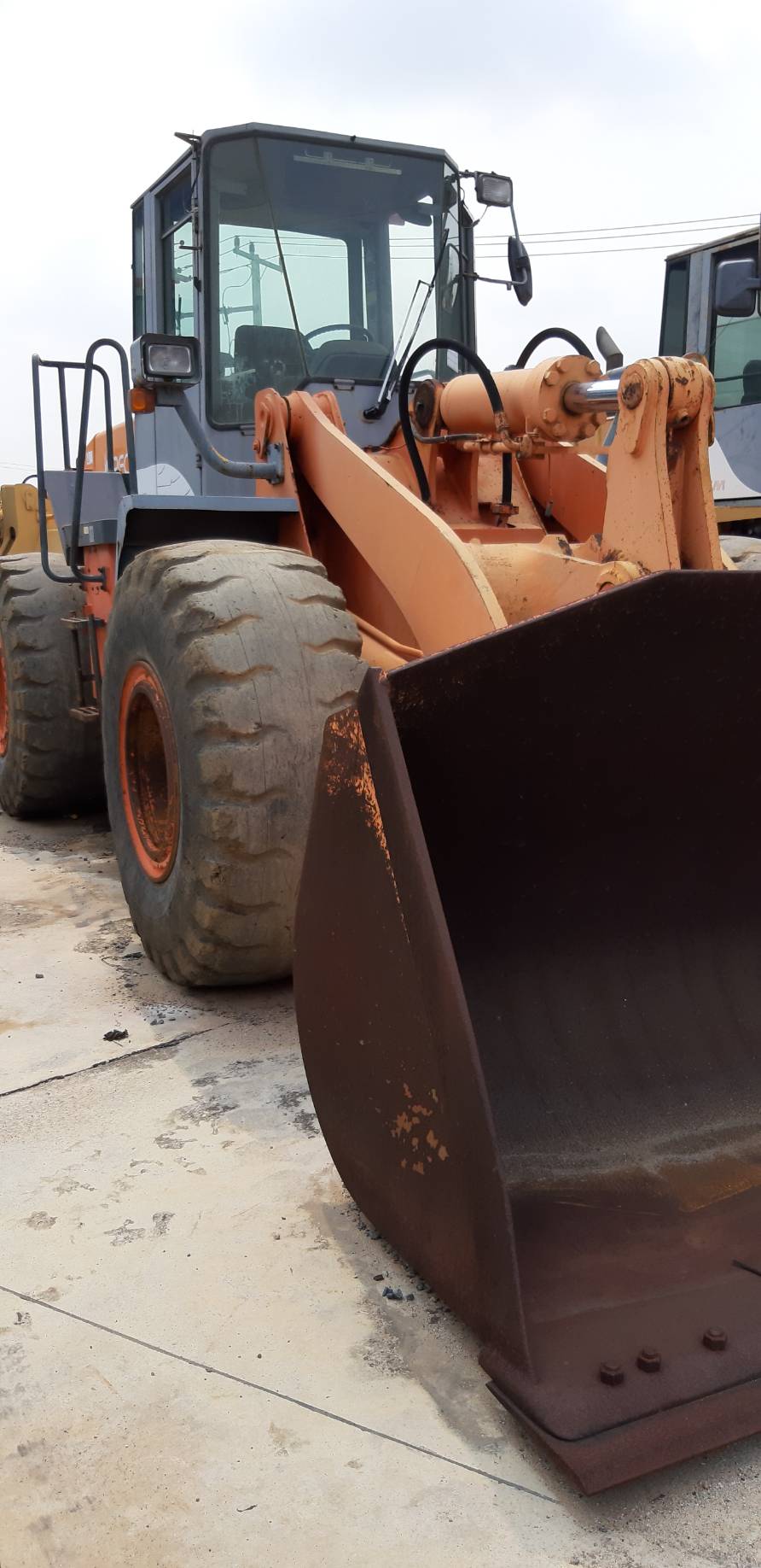 ขายรถตัก Hitacht รุ่น LX160-7 ขายรถตัก Hitacht รุ่น LX160-7
