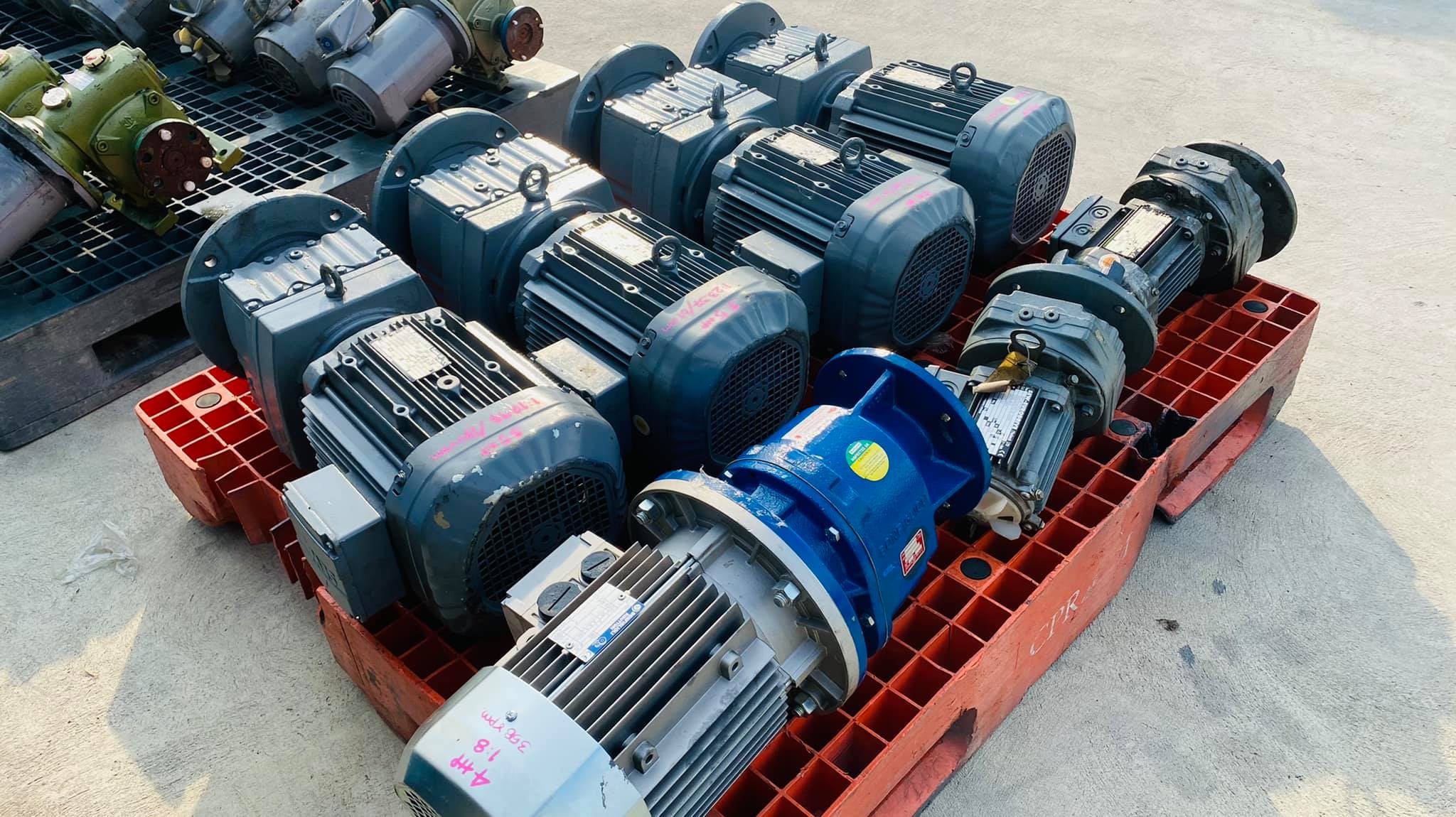 มอเตอร์เกียร์แบบหน้าแปลนของใหม SEW EURODRIVE ระบบไฟ 380V ของใหม่เก็บสแป 100%