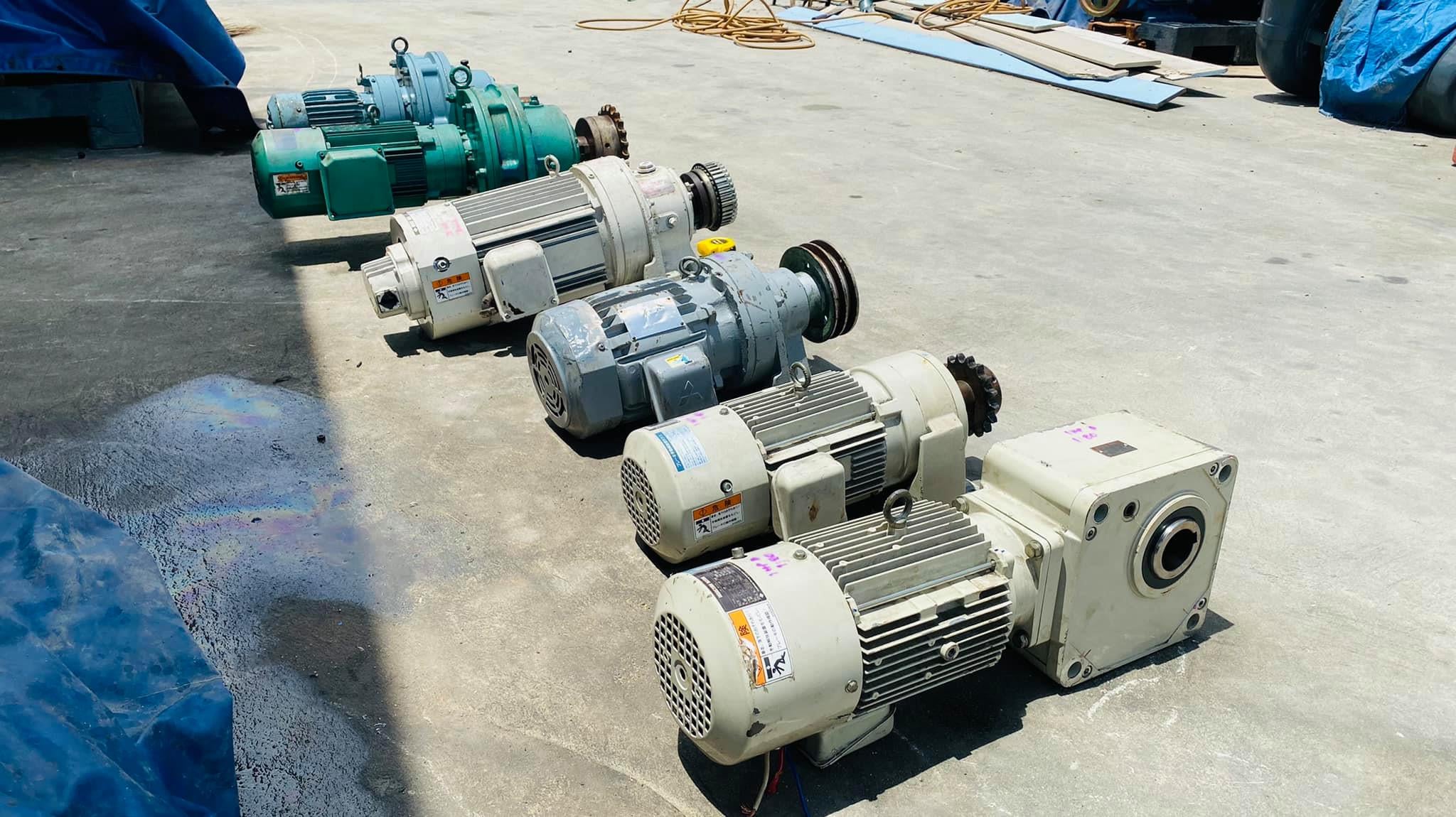 มอเตอร์เกียร์ทดญี่ปุ่น SUMITOMO JAPAN ระบบไฟ 380V เข้าใหม่ 6 ตัว มอเตอร์เกียร์ทดญี่ปุ่น SUMITOMO JAPAN ระบบไฟ 380V เข้าใหม่ 6 ตัว