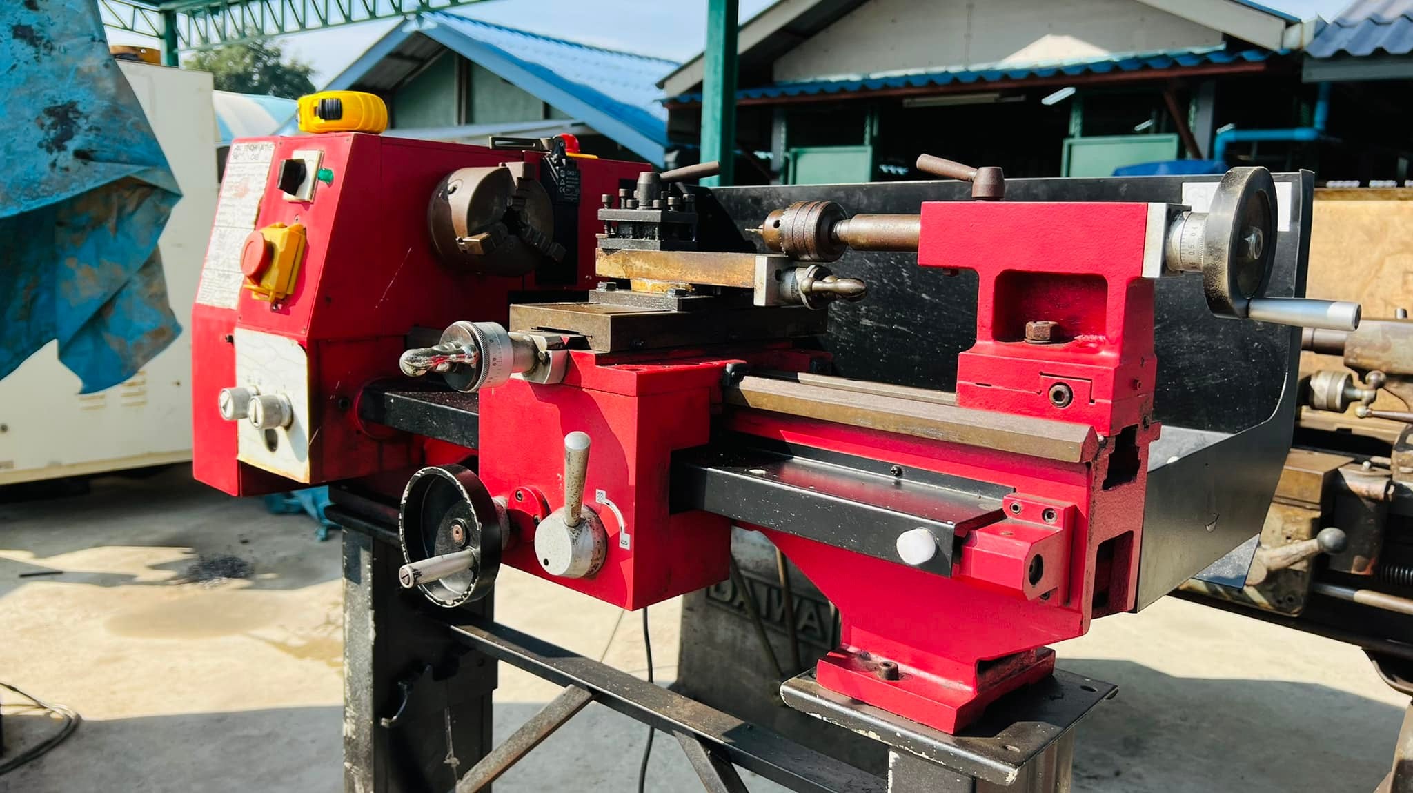 เครื่องกลึงมินิขนาดเล็กแบบตั้งโต้ะ SIEG BENCH LATHE