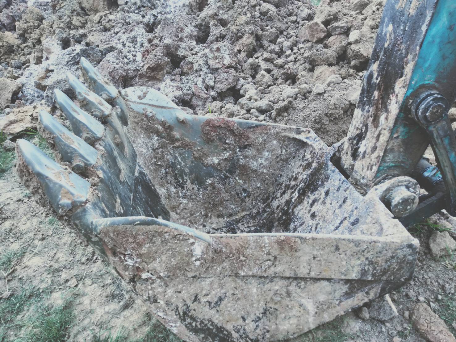 ขาย Kobelko  sk-200 mark 5 สนใจโทร 0981912778