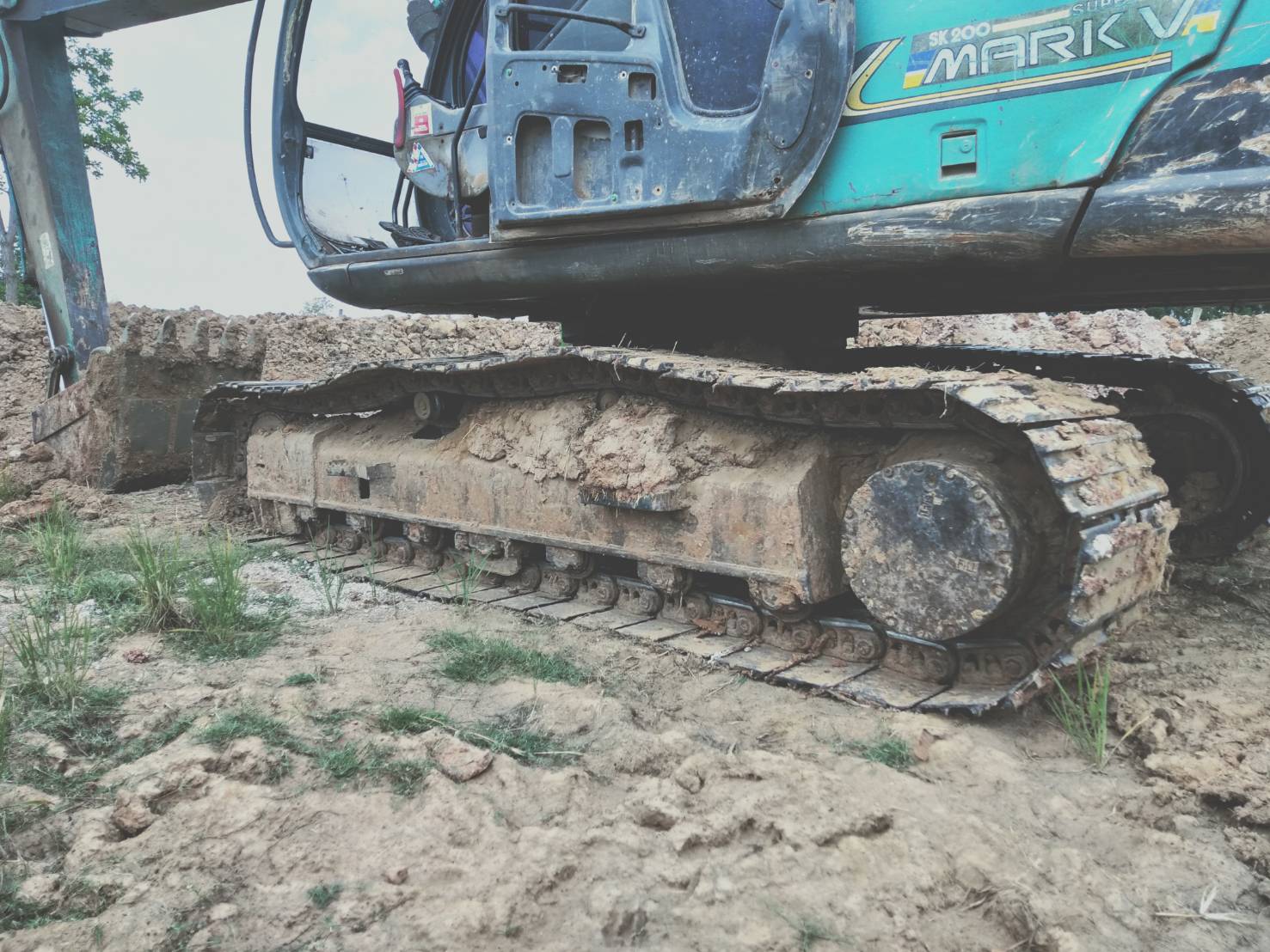 ขาย Kobelko  sk-200 mark 5 สนใจโทร 0981912778