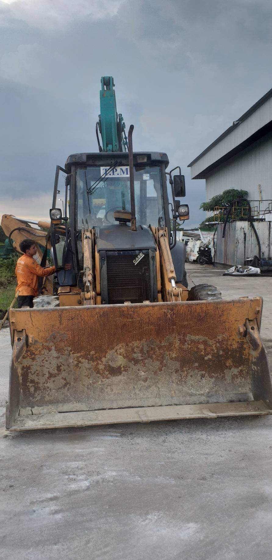 ขายรถหน้าตักหลังขุด ขายรถหน้าตักหลังขุด
