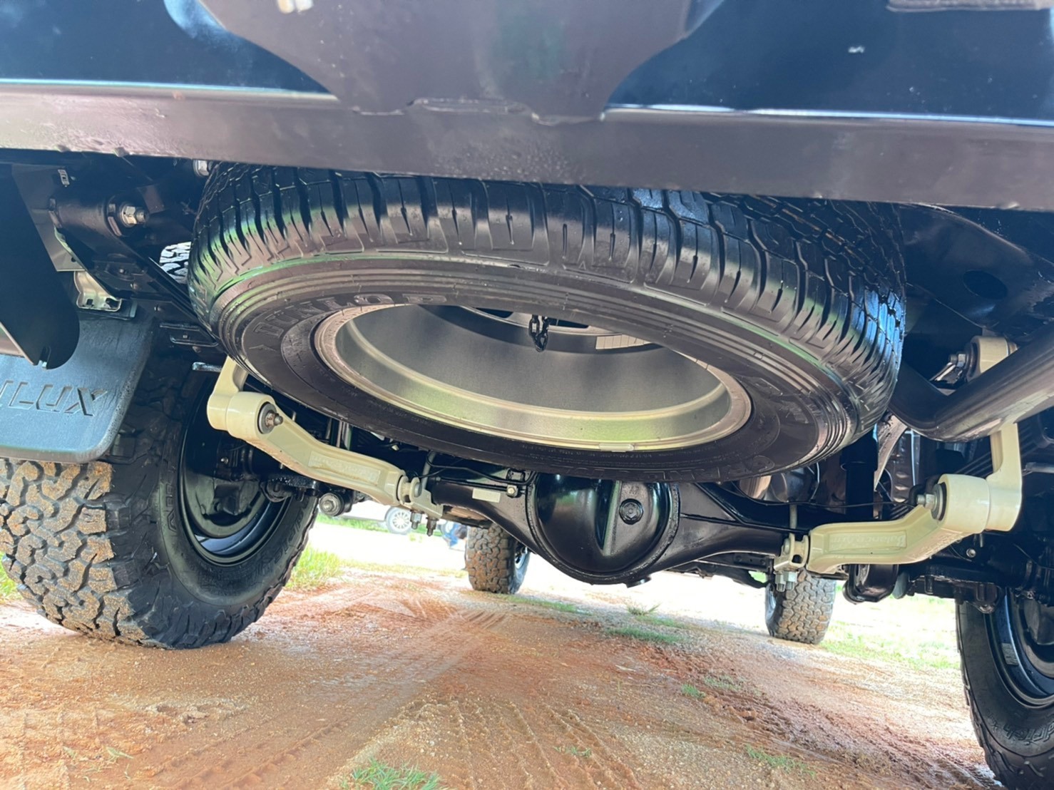 TOYOTA REVO ROCCO SMART CAB 2.8 G 4X4 MT 2018 