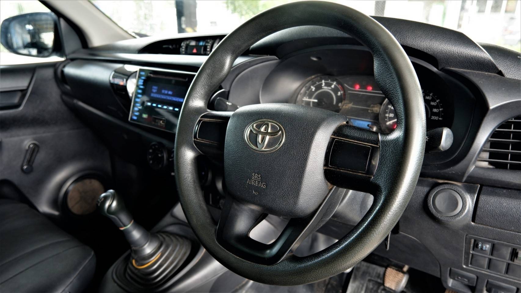 TOYOTA HILUX REVO 2.4 J STANDARD CAB 2016