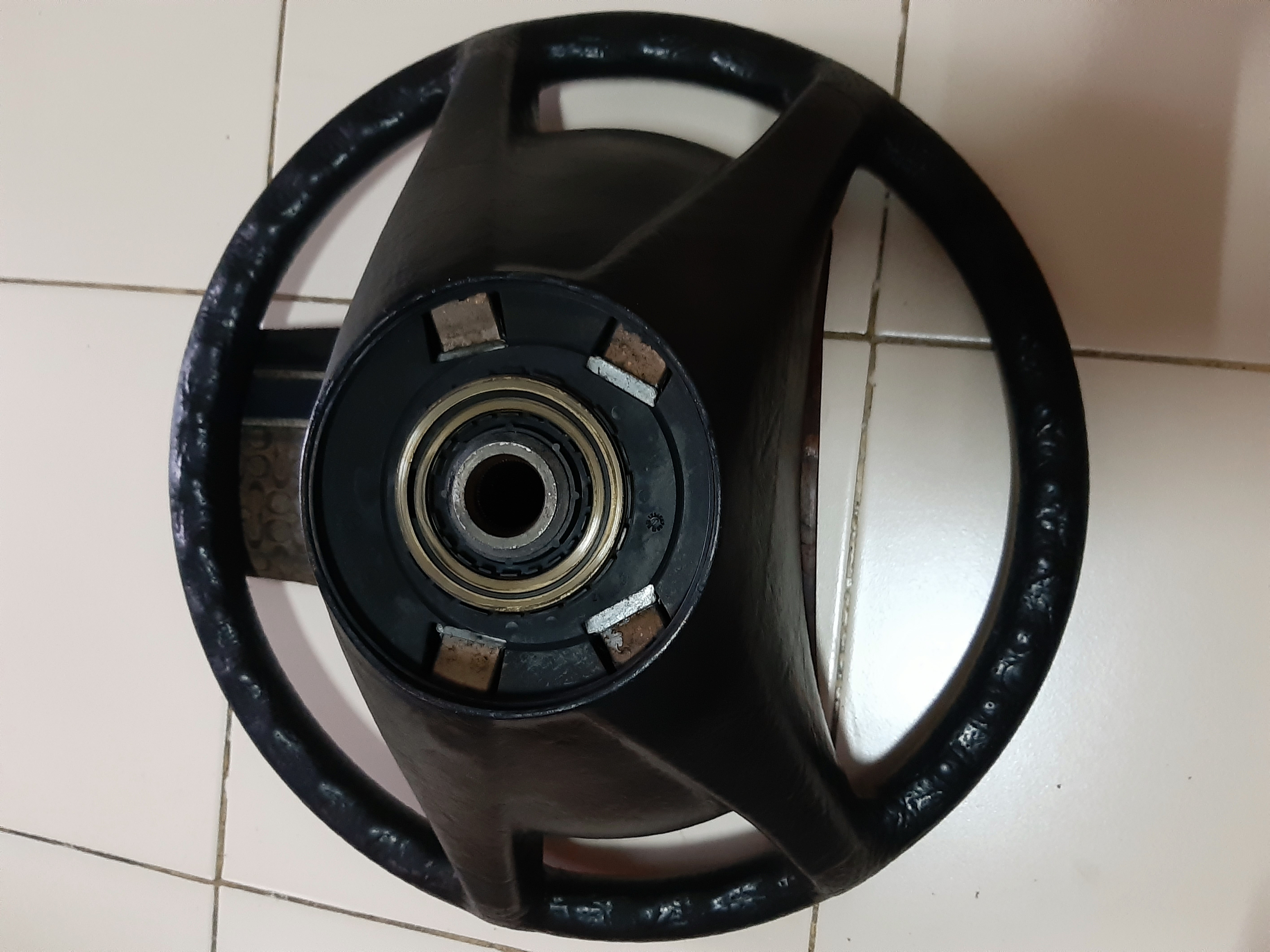 พวงมาลัยเบนซ์ แป้นกดแตรลายไม้สวย หนังดี ผิวมะระ ไม่ขาด ไม่หลวม ขนาดเส้นผ่าศูนย์กลาง 400mm. รูแกน 20mm. รุ่นไม่มีไม่มีแอร์แบ็ค ใส่ได้กับ w114 115 116 107 108 123 124 126 ราคาวงละ 3,200 ส่งทั่วไทย สนใจนัดรับ ดูของติดต่อได้ครับ 0831915958 พวงมาลัยเบนซ์ แป้นกดแตรลายไม้สวย หนังดี ผิวมะระ ไม่ขาด ไม่หลวม ขนาดเส้นผ่าศูนย์กลาง 400mm. รูแกน 20mm. รุ่นไม่มีไม่มีแอร์แบ็ค ใส่ได้กับ w114 115 116 107 108 123 124 126 ราคาวงละ 3,200 ส่งทั่วไทย สนใจนัดรับ ดูของติดต่อได้ครับ 0831915958