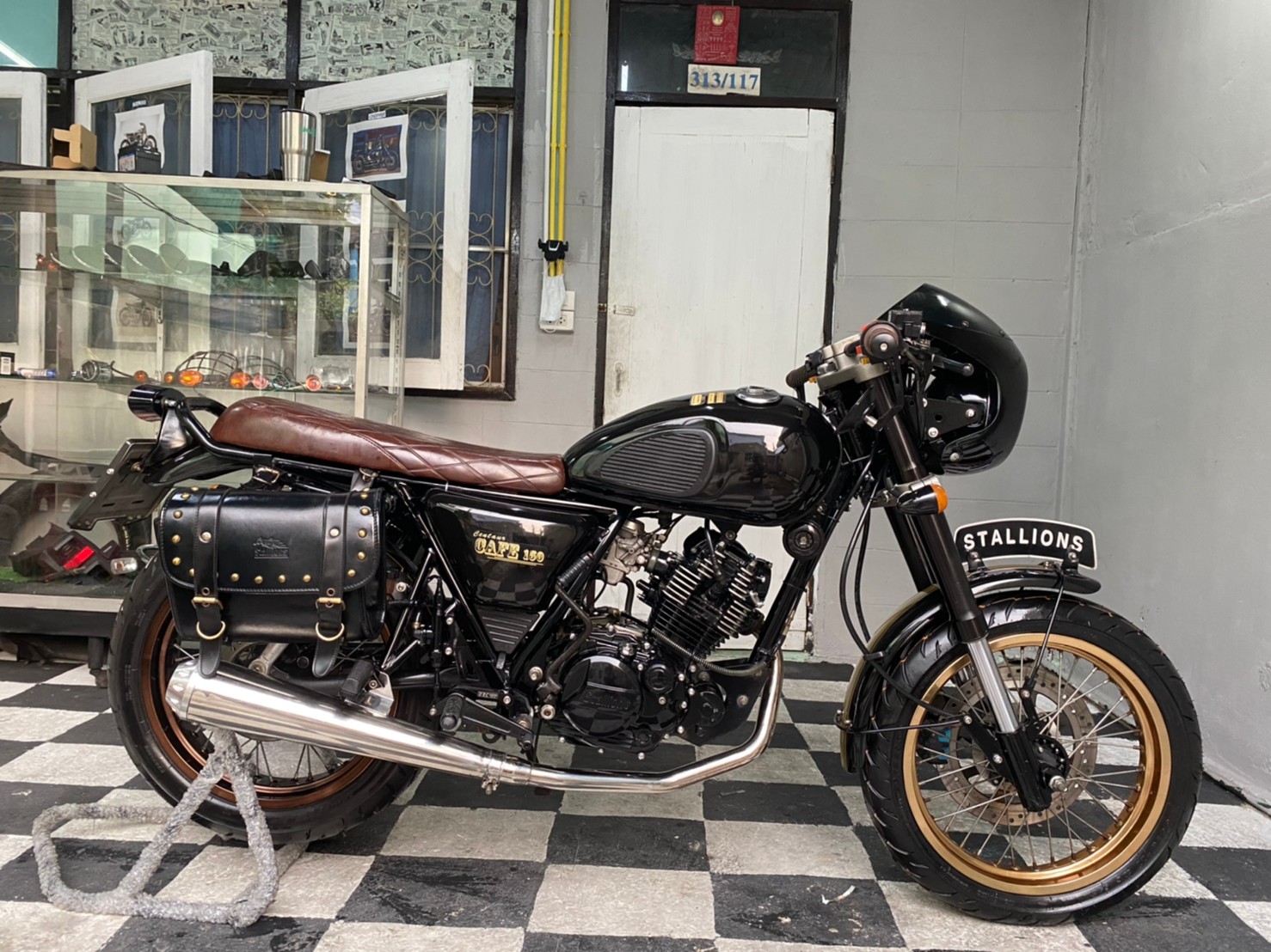 ???? Stallions Centaur Cafe 150 ???? #Vintage87s