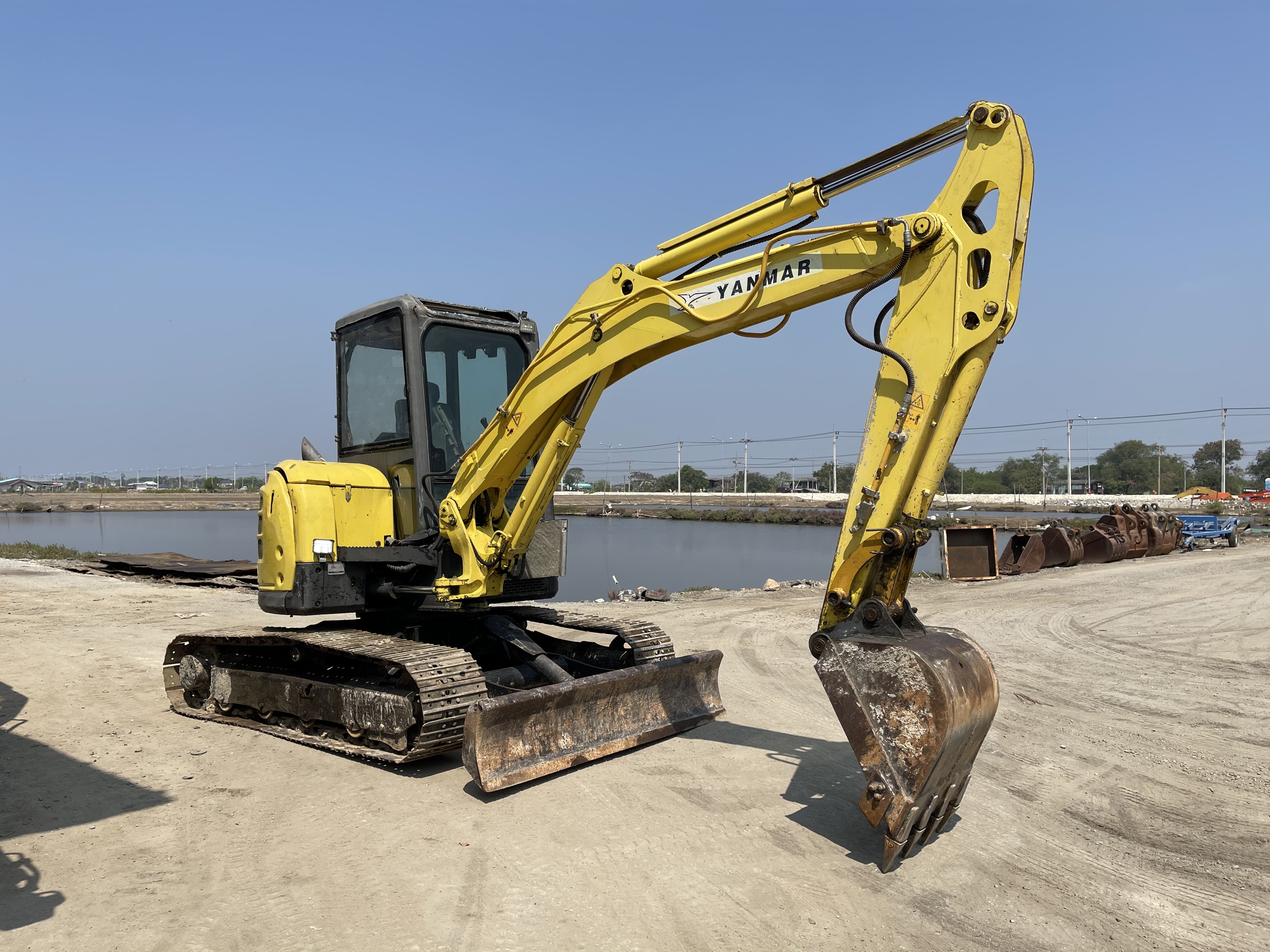 Yanmar vio55-5 เก่าญี่ปุ่น 5.5 ตัน มีลายหัวเจาะ ไม่เคยใช้ในไทย