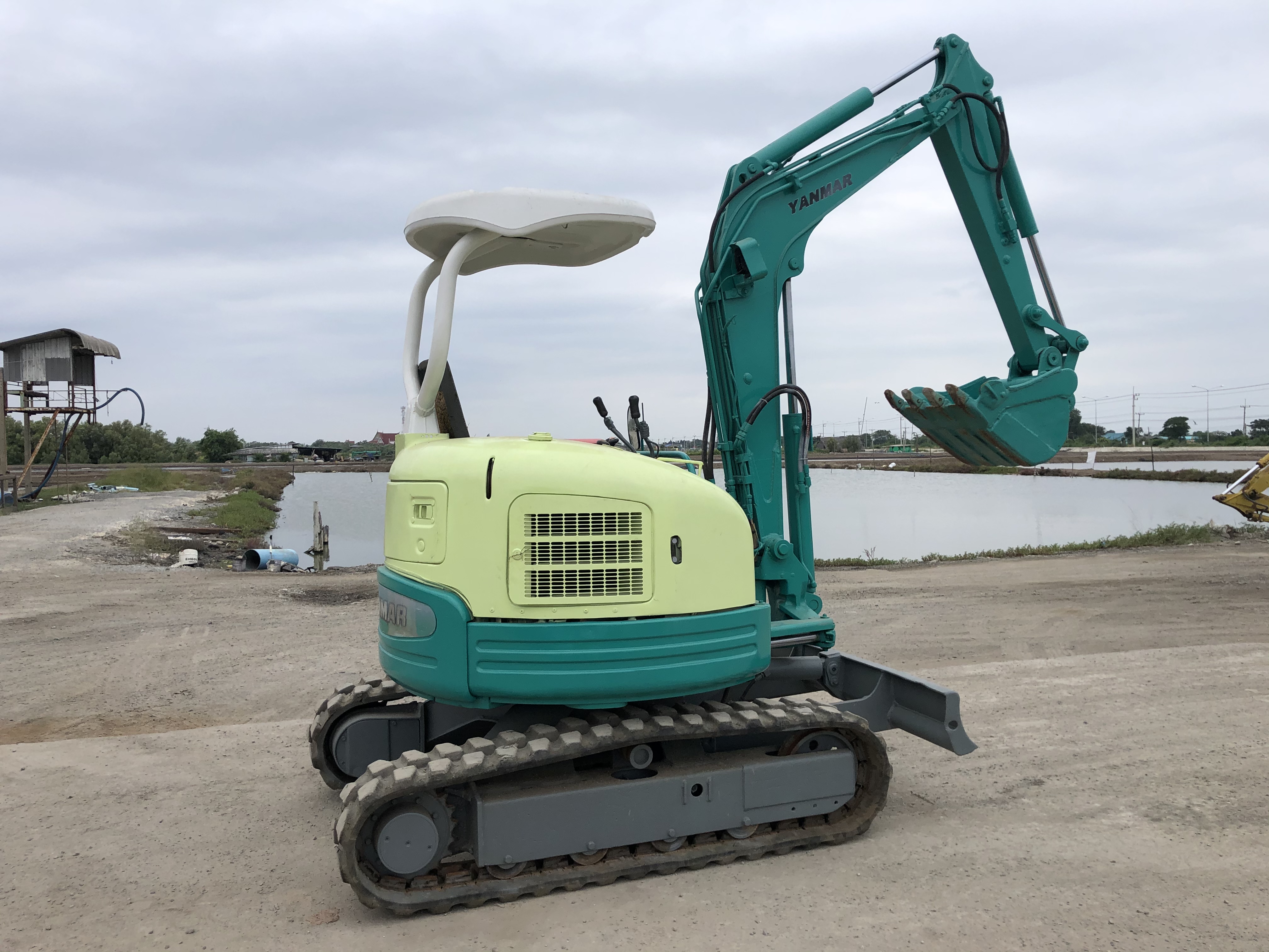 Yanmar Vio30 เก่าญี่ปุ่น พร้อมใช้งาน มีลายหัวเจาะ